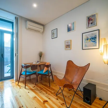 Joivy Modern Flat With Patio In Central Appartement Oporto